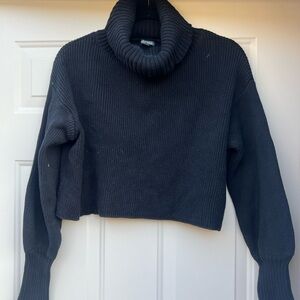 Black Cropped Turtleneck Sweater with Ribbed Knit